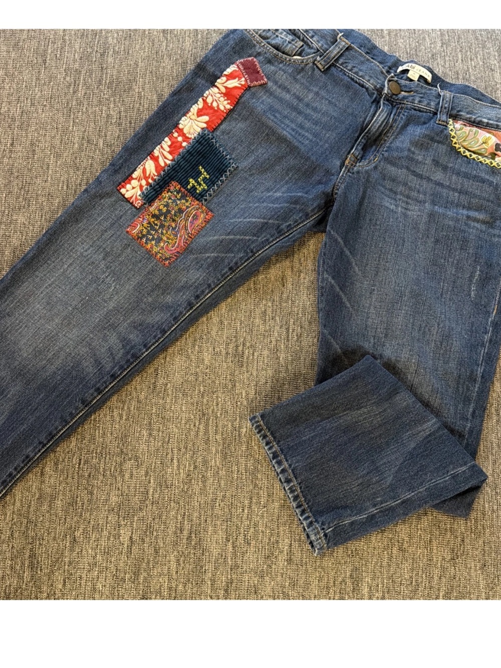 CAbi #887 Patchwork Distressed Boyfriend Jeans size 6 (32 x 26.5) Ankle